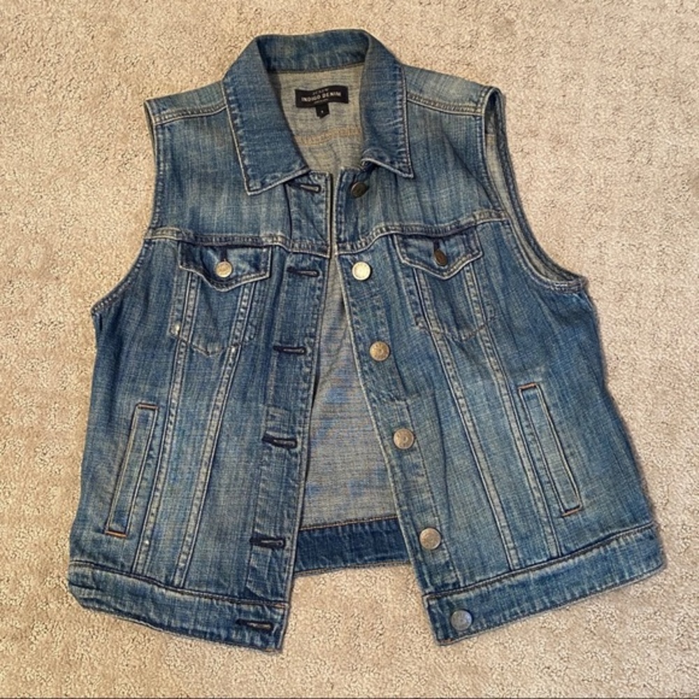 JCREW DENIM VEST - SMALL